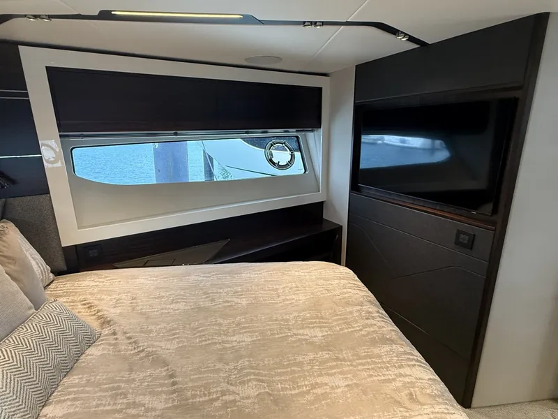 Slide: The Image of Sunseeker Predator 65 2023 - 7719420