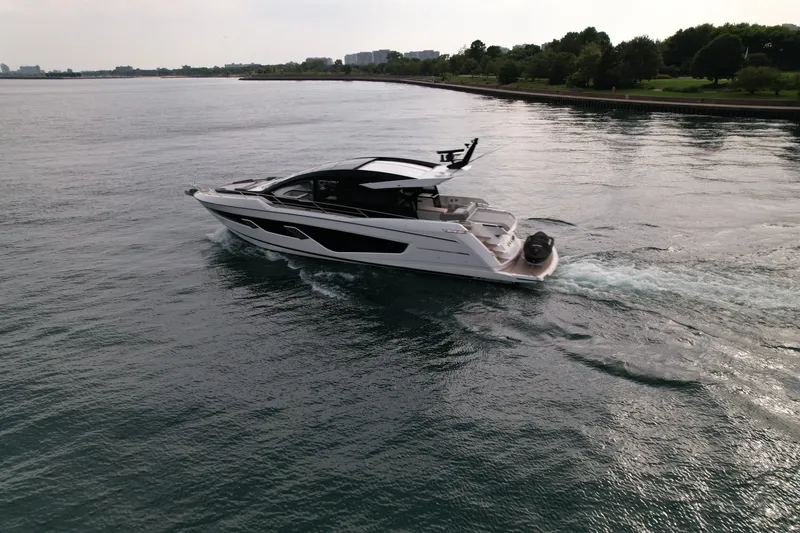 Slide: The Image of Sunseeker Predator 65 2023 - 7671602