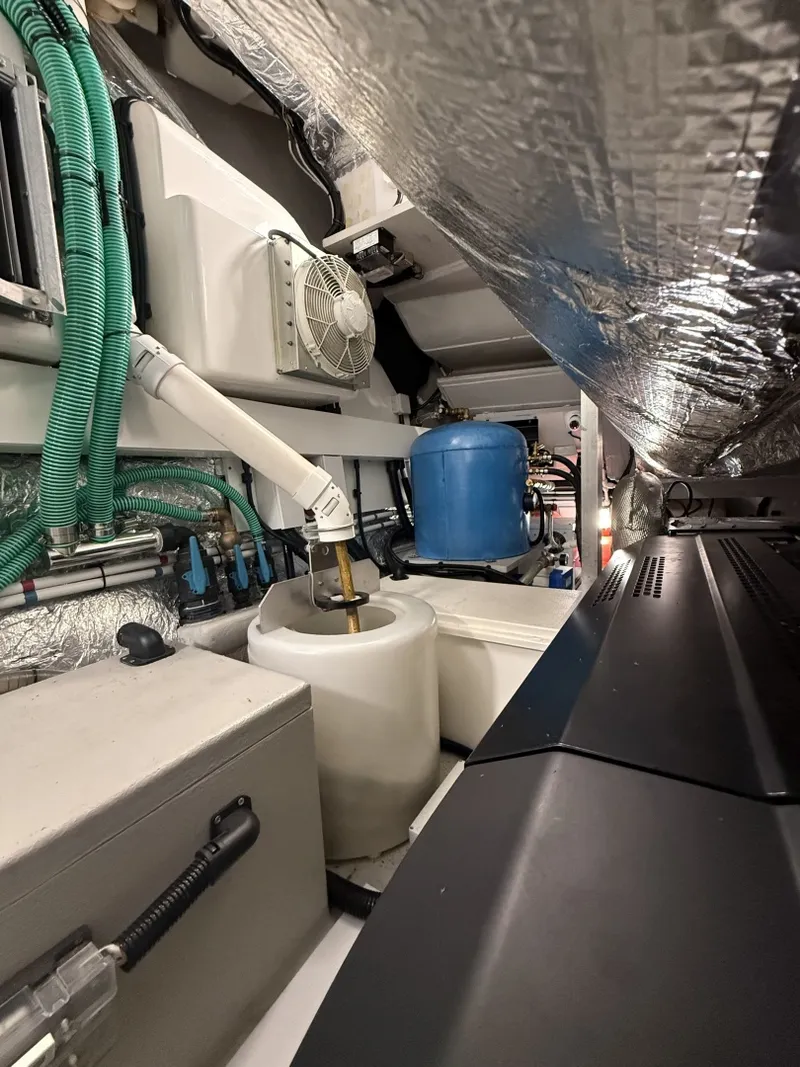 Slide: The Image of Sunseeker Predator 65 2023 - 7719483
