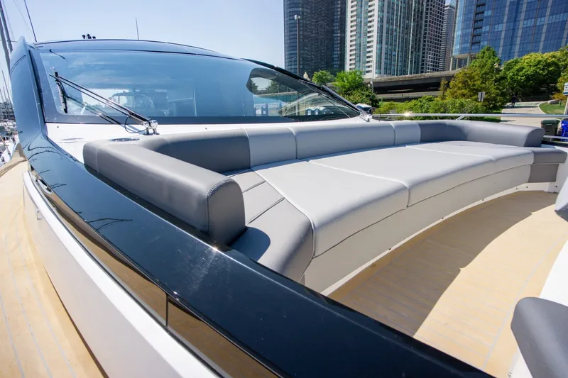 Slide: The Image of Sunseeker Predator 65 2023 - 7671630