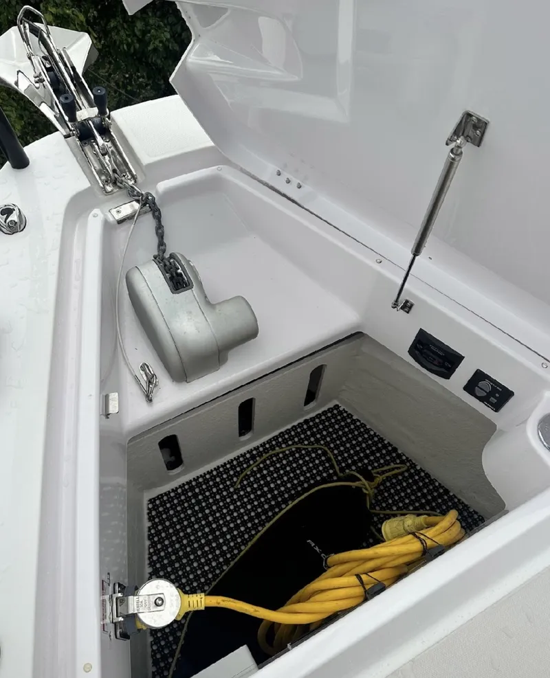 Slide: The Image of Axopar 37 XC Cross Cabin 2021 - 7671473