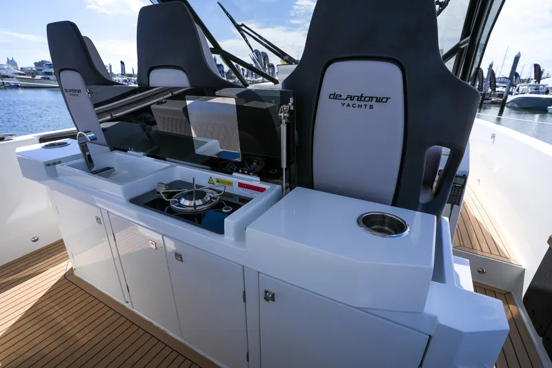 Slide: The Image of De Antonio Yachts D32 2027 - 7671365