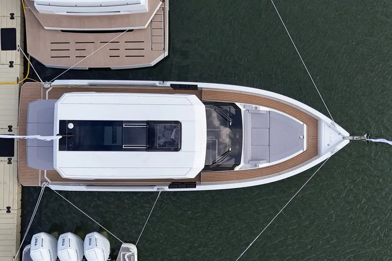 Slide: The Image of De Antonio Yachts D32 2027 - 7671356