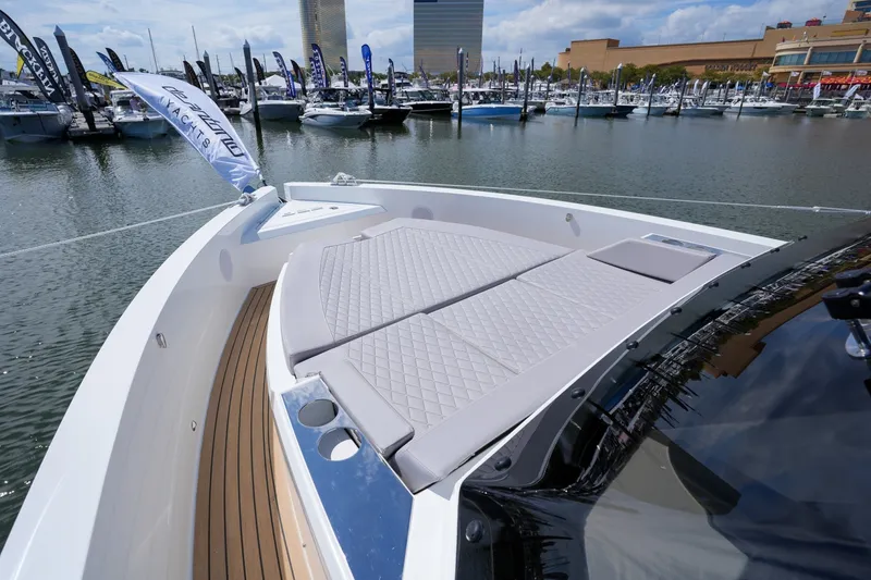 Slide: The Image of De Antonio Yachts D32 2027 - 7671414