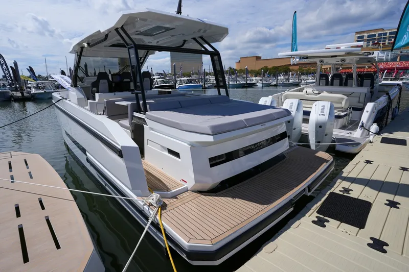Slide: The Image of De Antonio Yachts D32 2027 - 7671430