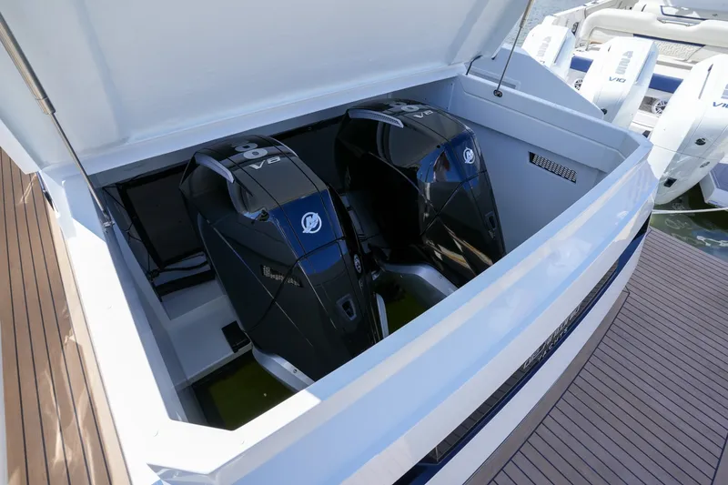 Slide: The Image of De Antonio Yachts D32 2027 - 7671434