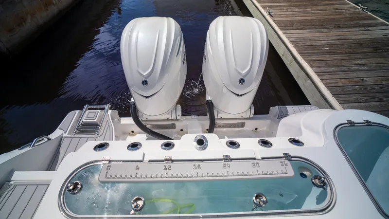 Slide: The Image of Sea Fox 328 Commander 2025 - 7875035