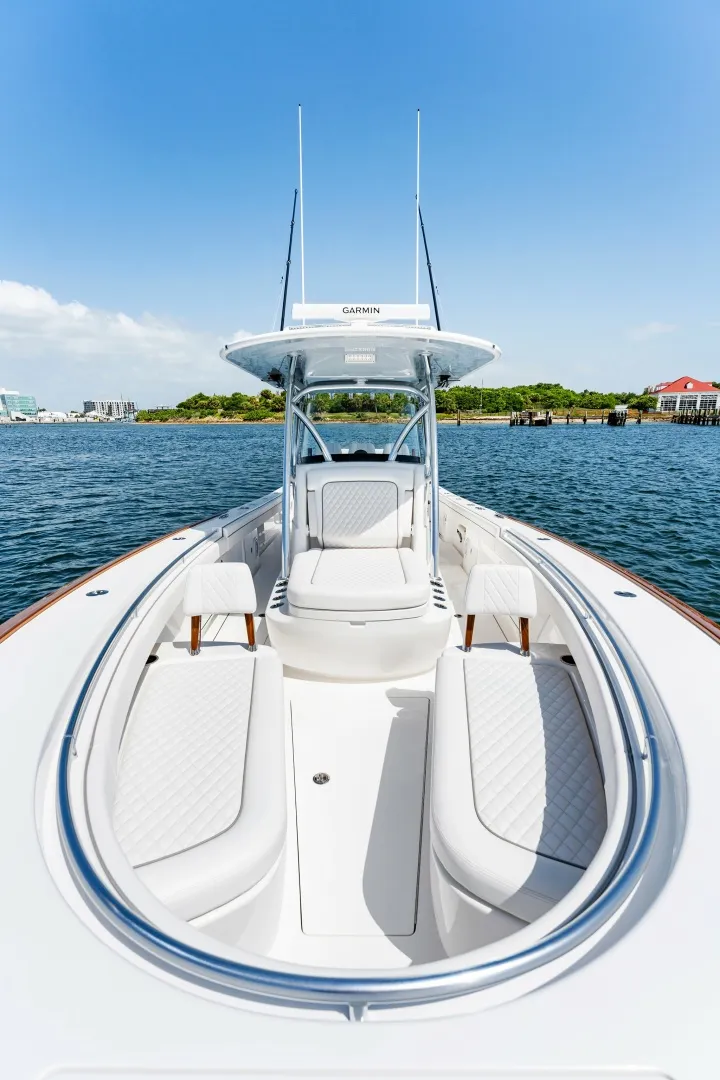 Slide: The Image of Valhalla Boatworks V-33 2027 - 7765808