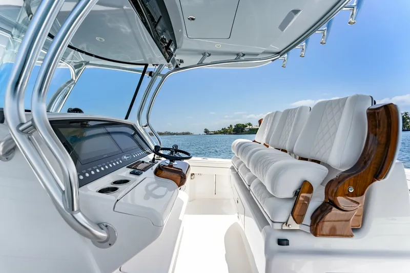 Slide: The Image of Valhalla Boatworks V-33 2027 - 7765815