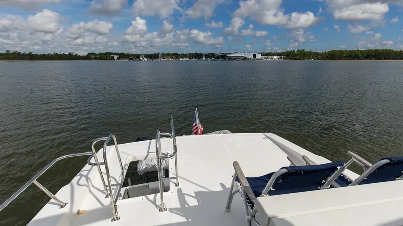 Slide: The Image of 2007 Meridian 490 SE Pilothouse Trust Flybridge (1) - 7689970