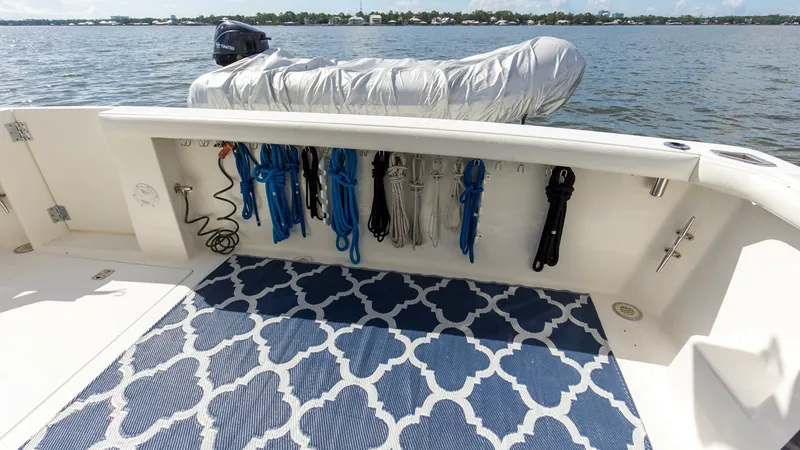 Slide: The Image of 2007 Meridian 490 SE Pilothouse Trust Rear Deck (4) - 7689984