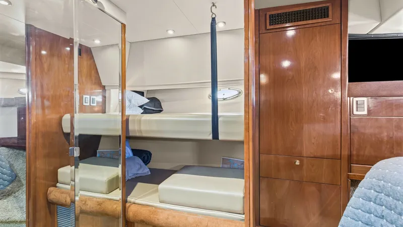 Slide: The Image of 2007 Meridian 490 SE Pilothouse Trust Forward Stateroom (2) - 7689952