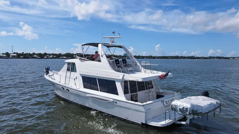 Slide: The Image of 2007 Meridian 490 SE Pilothouse Trust Profiles (9) - 7690005