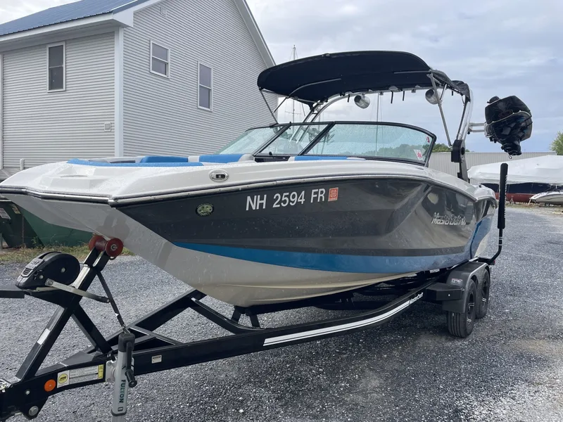 Slide: The Image of Mastercraft 24 2021 - 7718156