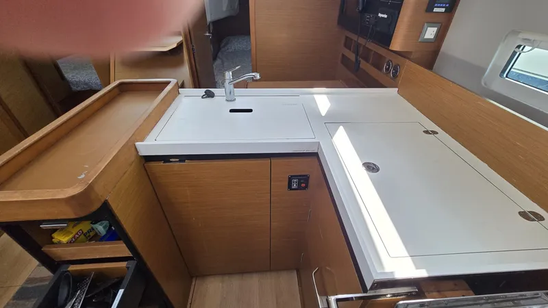 Slide: The Image of Jeanneau Sun Odyssey 410 2020 - 7718249