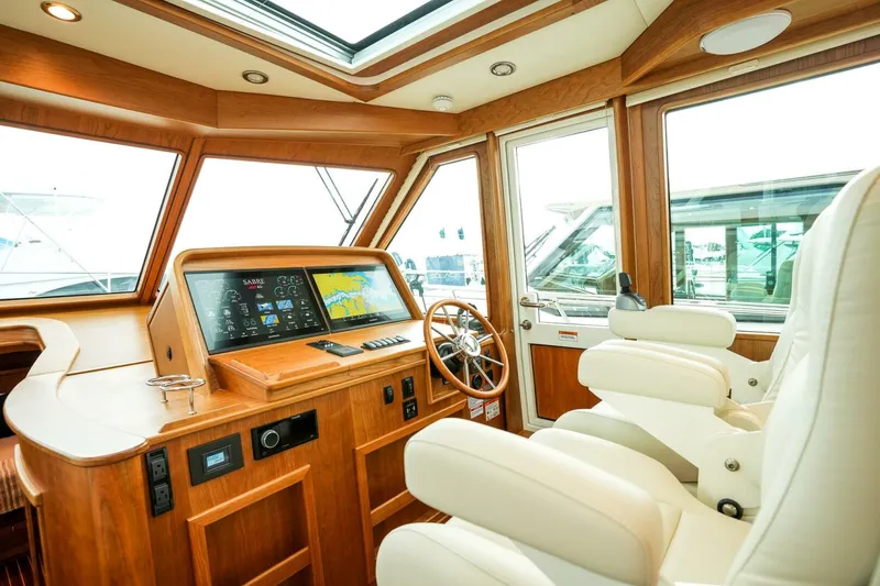 Slide: The Image of Sabre 45 Salon Express 2025 - 7718523