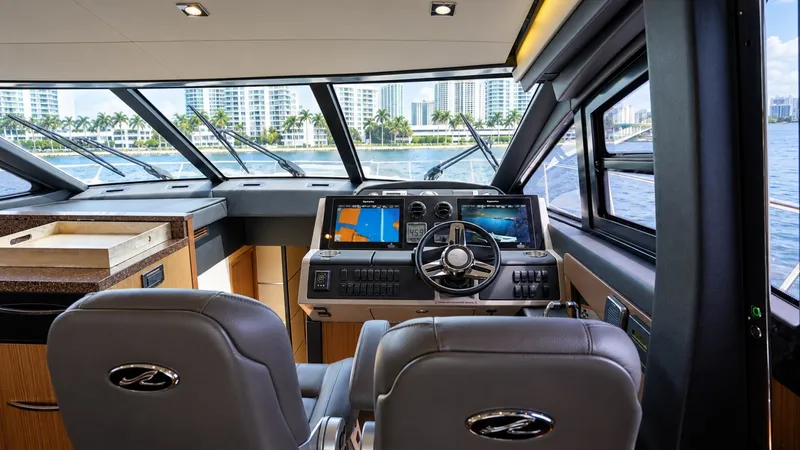 Slide: The Image of Sea Ray L650 Fly 2016 - 7718678