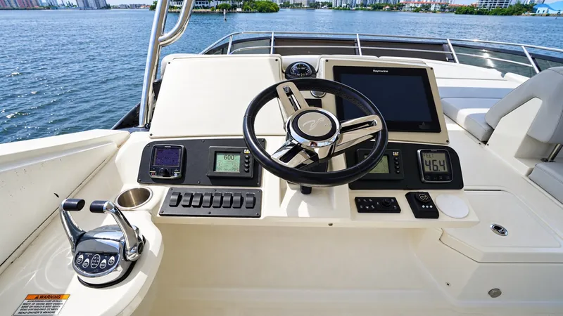 Slide: The Image of Sea Ray L650 Fly 2016 - 7718704