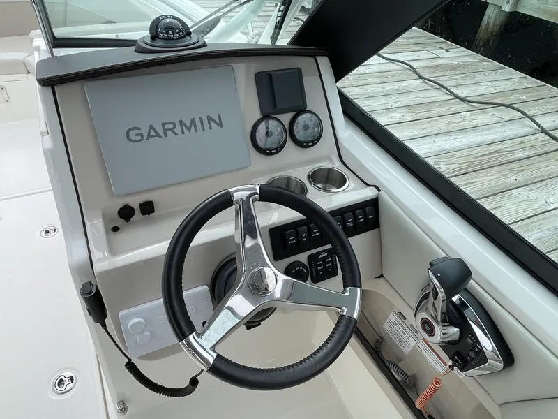 Slide: The Image of Boston Whaler 24 2023 - 7718940