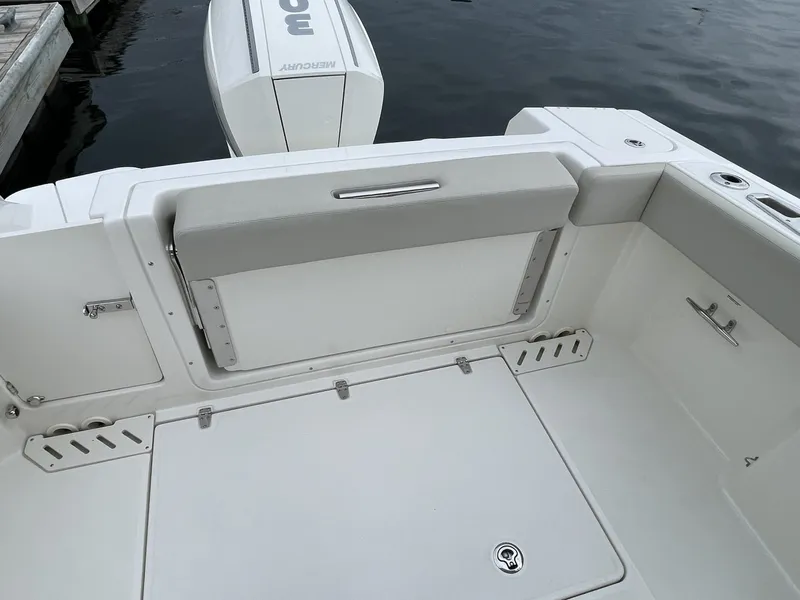 Slide: The Image of Boston Whaler 24 2023 - 7718961