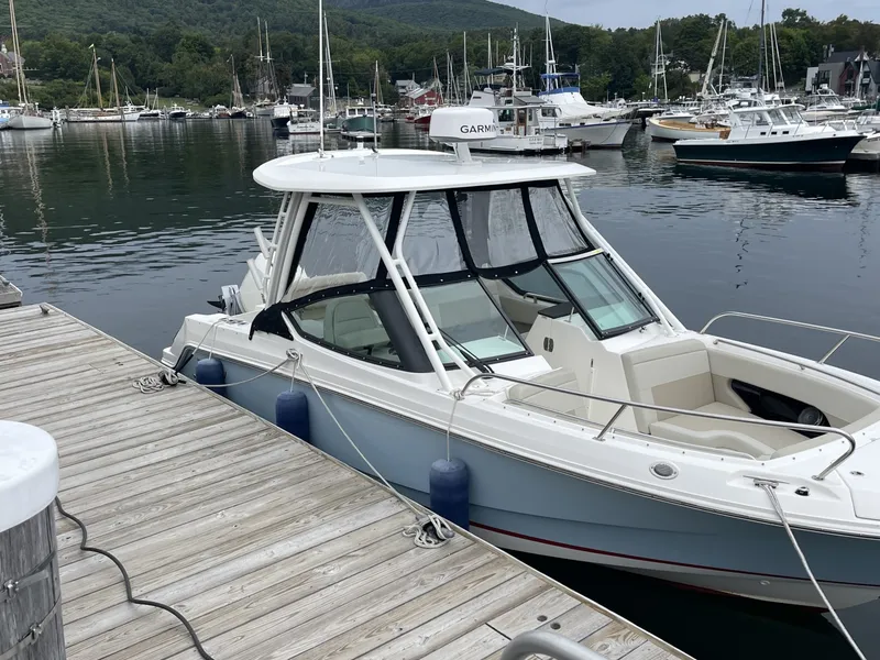 Slide: The Image of Boston Whaler 24 2023 - 7718832