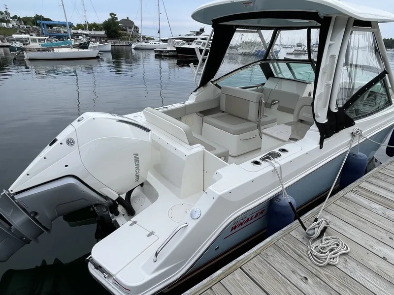 Slide: The Image of Boston Whaler 24 2023 - 7718843