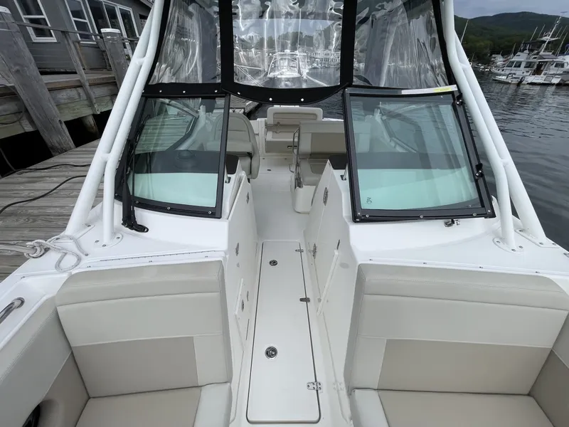Slide: The Image of Boston Whaler 24 2023 - 7718958