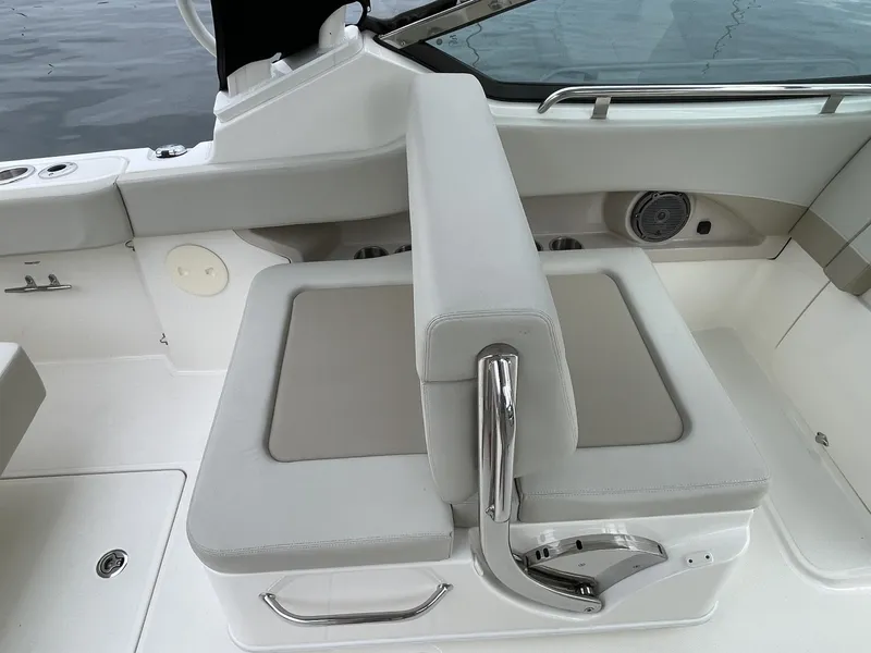 Slide: The Image of Boston Whaler 24 2023 - 7718928