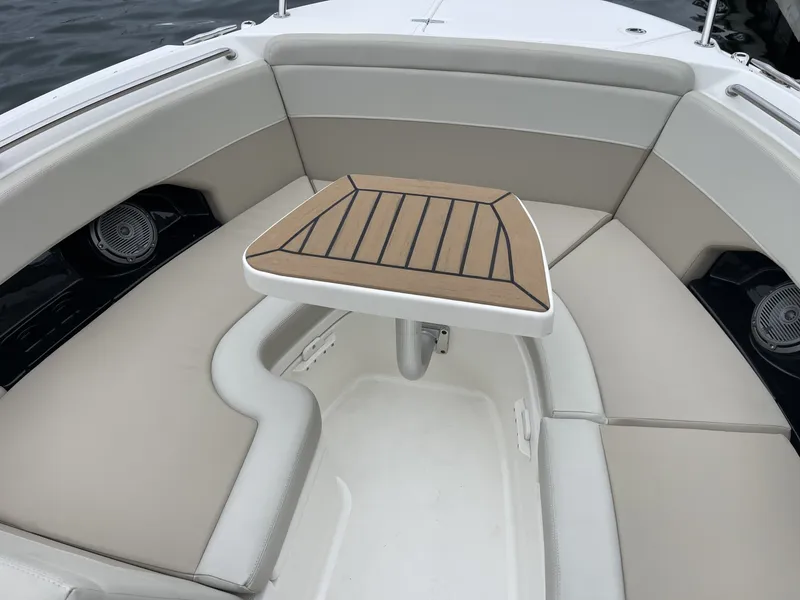 Slide: The Image of Boston Whaler 24 2023 - 7718977
