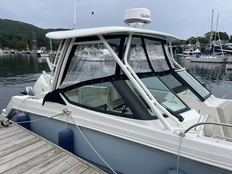 Slide: The Image of Boston Whaler 24 2023 - 7718838