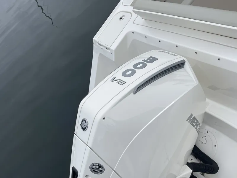 Slide: The Image of Boston Whaler 24 2023 - 7718840