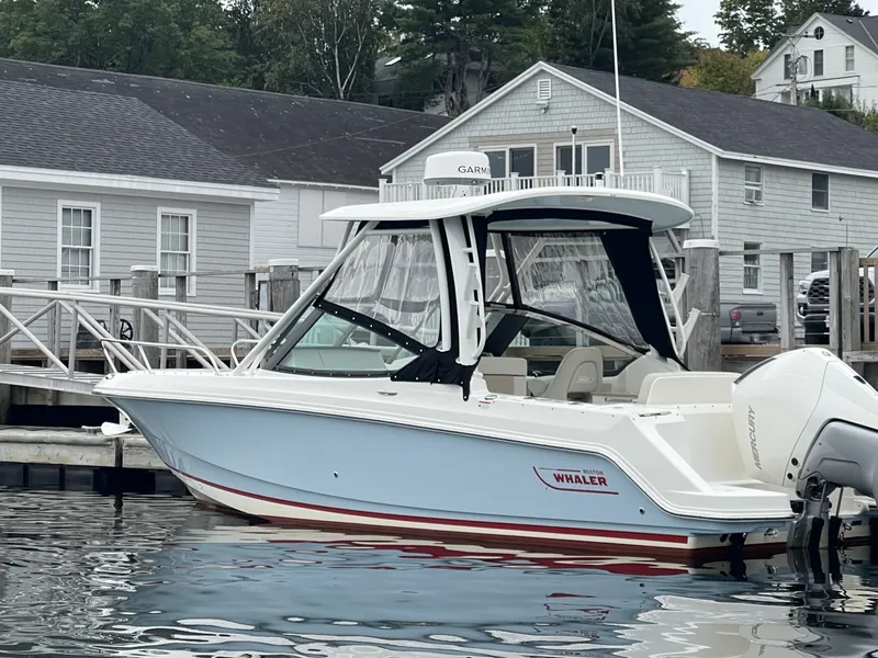 Slide: The Image of Boston Whaler 24 2023 - 7718889