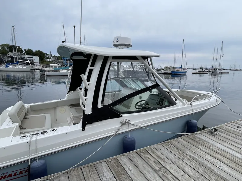 Slide: The Image of Boston Whaler 24 2023 - 7718855