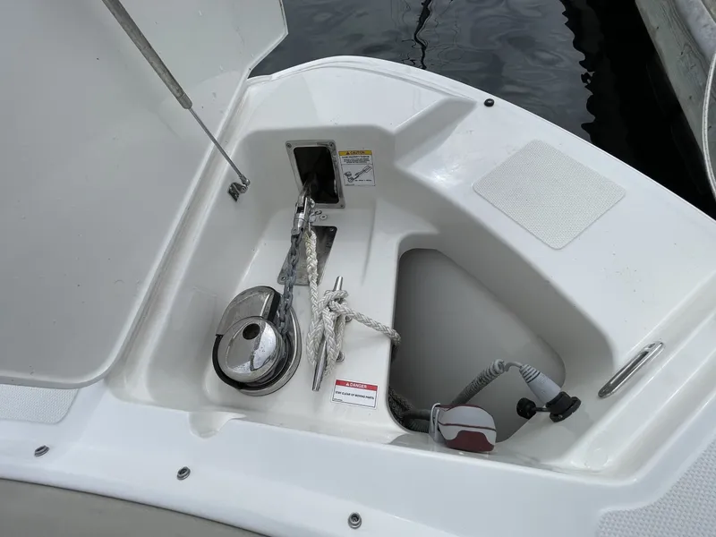Slide: The Image of Boston Whaler 24 2023 - 7718956