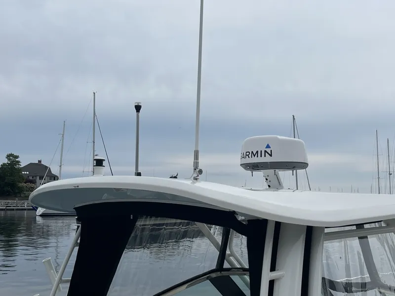 Slide: The Image of Boston Whaler 24 2023 - 7718849