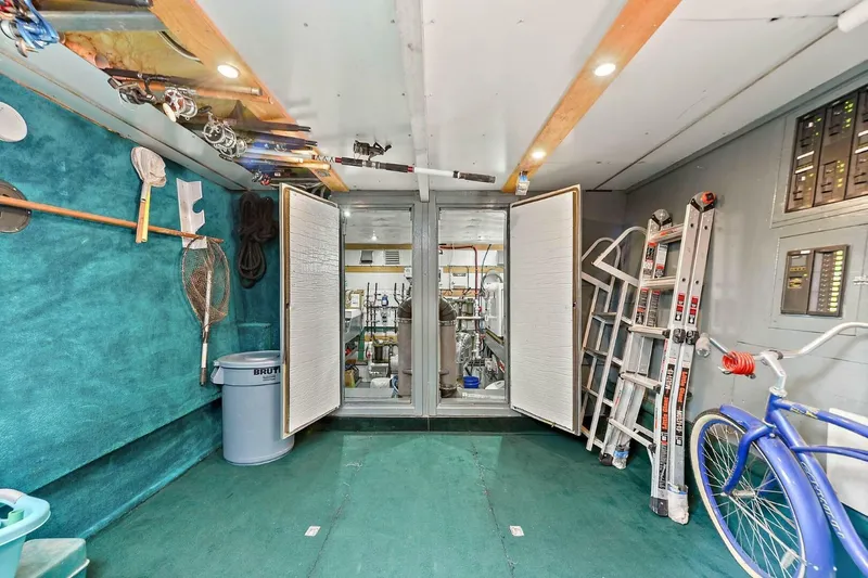Slide: The Image of Avenger Luxury Catamaran Coastal Cruiser 2018 - 7719370