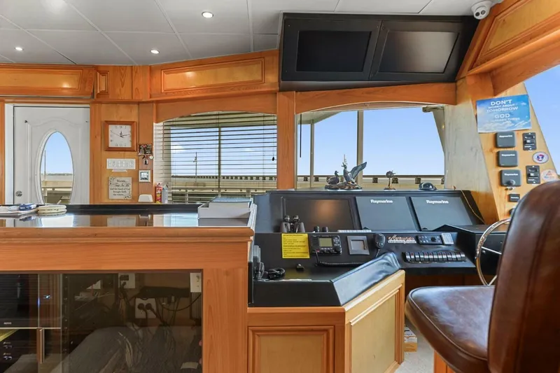 Slide: The Image of Avenger Luxury Catamaran Coastal Cruiser 2018 - 7719348