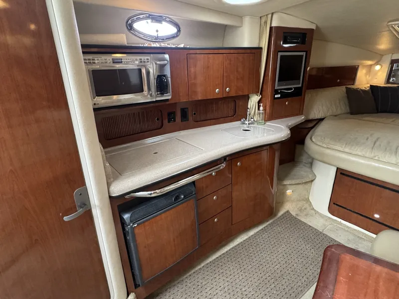 Slide: The Image of Sea Ray 320 Sundancer 2006 - 7937663