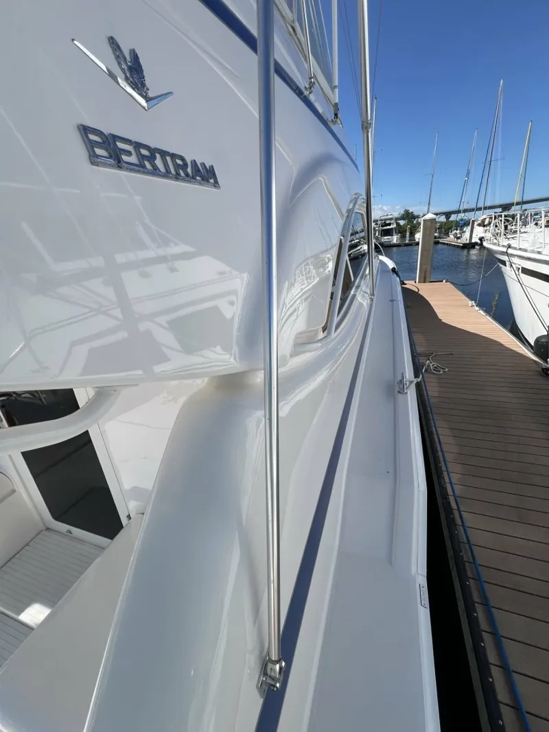 Slide: The Image of Bertram 57 Convertible 2007 - 7766145
