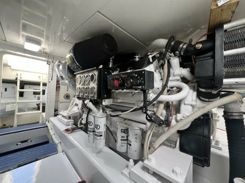 Slide: The Image of Bertram 57 Convertible 2007 - 7766144