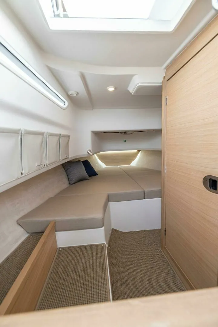 Slide: The Image of Nimbus Tender 9 Cabin 2026 Nimbus Tender 9 - 7818949