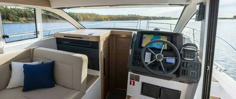Slide: The Image of Nimbus 365 Coupe Helm 2026 Nimbus 365 Coupe - 7818974