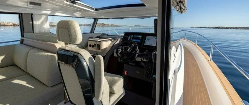Slide: The Image of Nimbus 495 Flybridge Helm 2026 Nimbus 495 Flybridge - 7819068