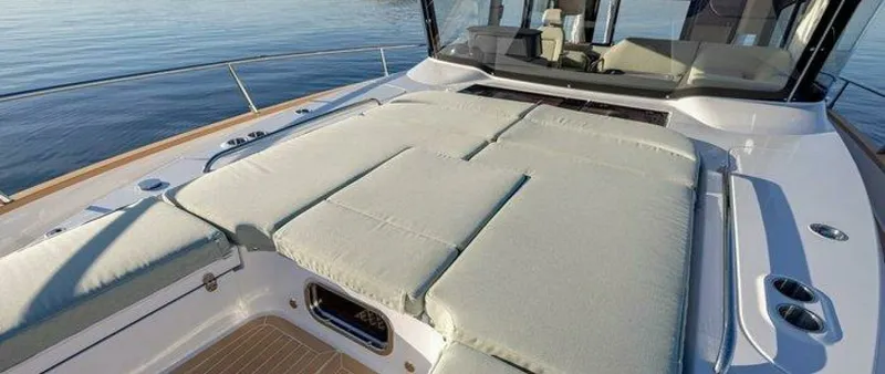 Slide: The Image of Nimbus 495 Flybridge Forward Seating 2026 Nimbus 495 Flybridge - 7819066