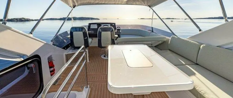 Slide: The Image of Nimbus 495 Flybridge Flybridge 2026 Nimbus 495 Flybridge - 7819064