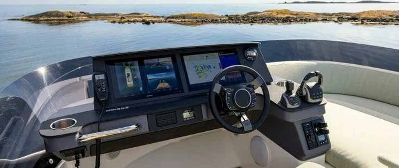 Slide: The Image of Nimbus 495 Flybridge Flybridge 2026 Nimbus 495 Flybridge - 7819060