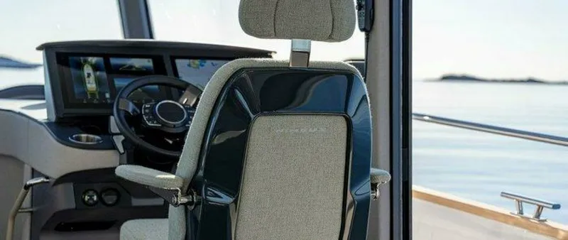 Slide: The Image of Nimbus 495 Flybridge Helm 2026 Nimbus 495 Flybridge - 7819058