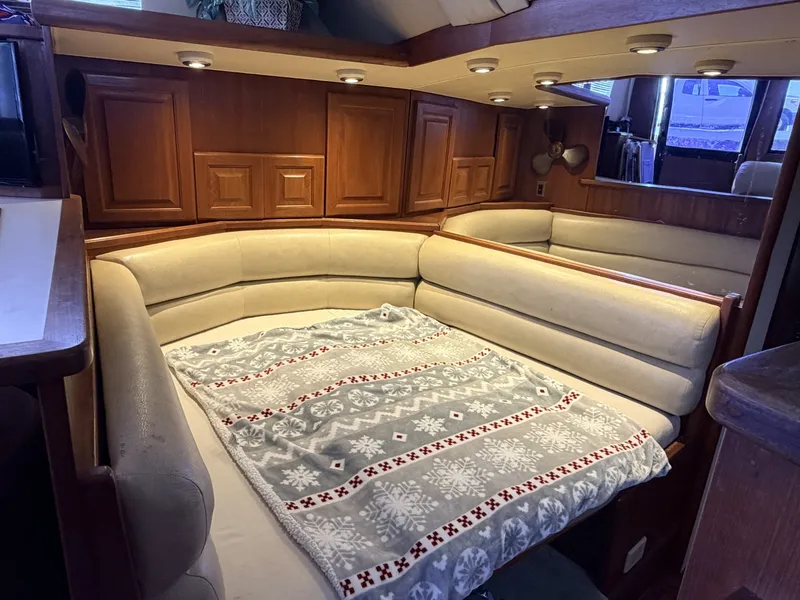 Slide: The Image of Viking Viking 41 Convertible 1989 - 7723671