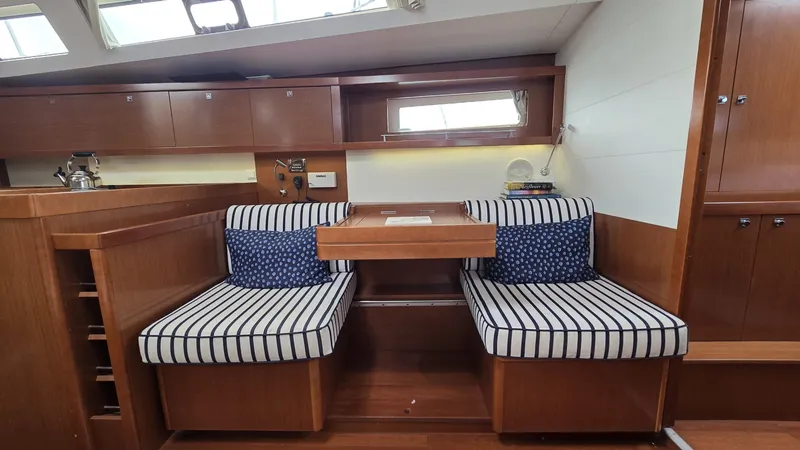 Slide: The Image of Beneteau 45 2012 - 7723544