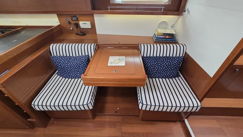 Slide: The Image of Beneteau 45 2012 - 7723542